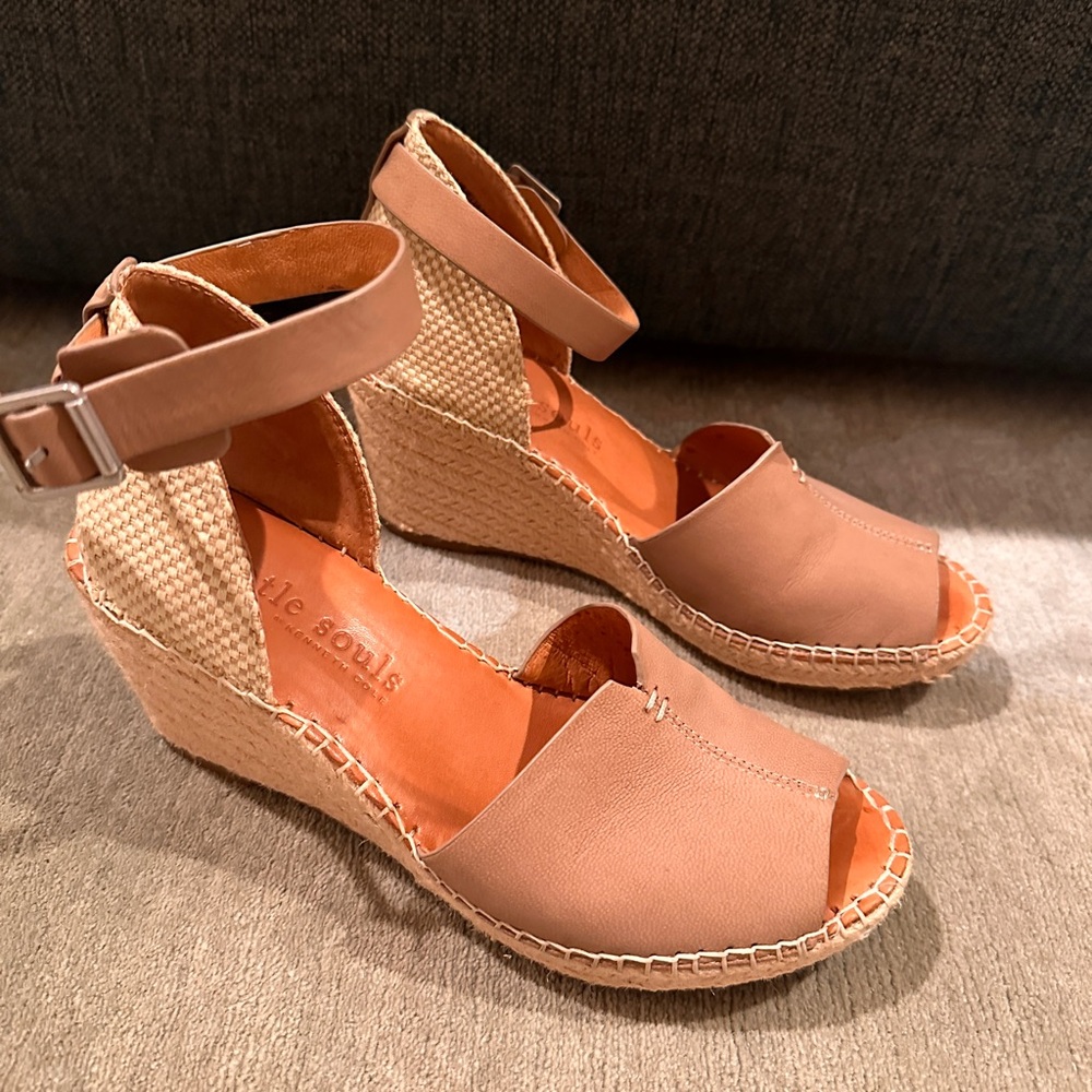 Gentle Souls Charli Nubuck Wedge Sandals 7.5
